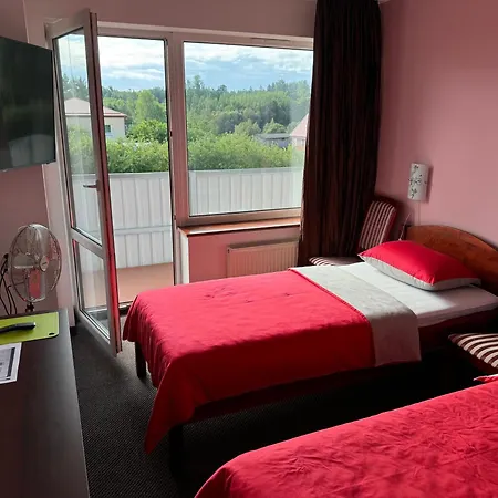 Baskervilu Muiza Hotel Serenes