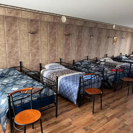 Baskervilu Muiza Viesnīca Serenes